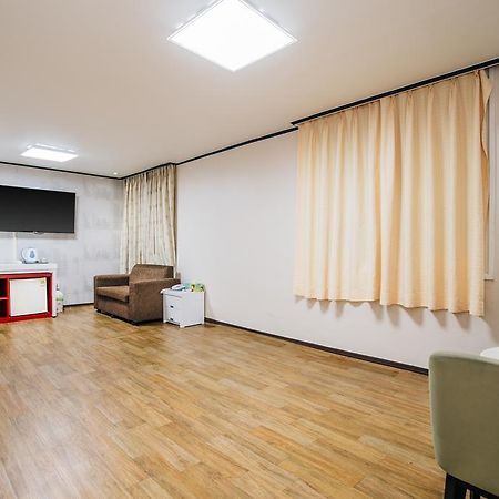 Oakra Hotel Чеджудо Экстерьер фото
